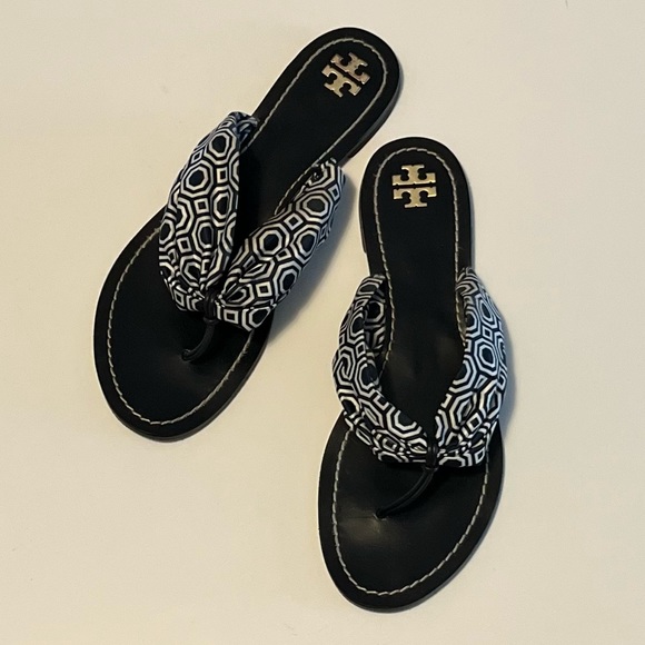 TORY BURCH | 9.5 | Great Shape! - Picture 4 of 14